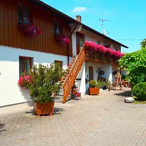 Zum Krug Gasthof Hergolding